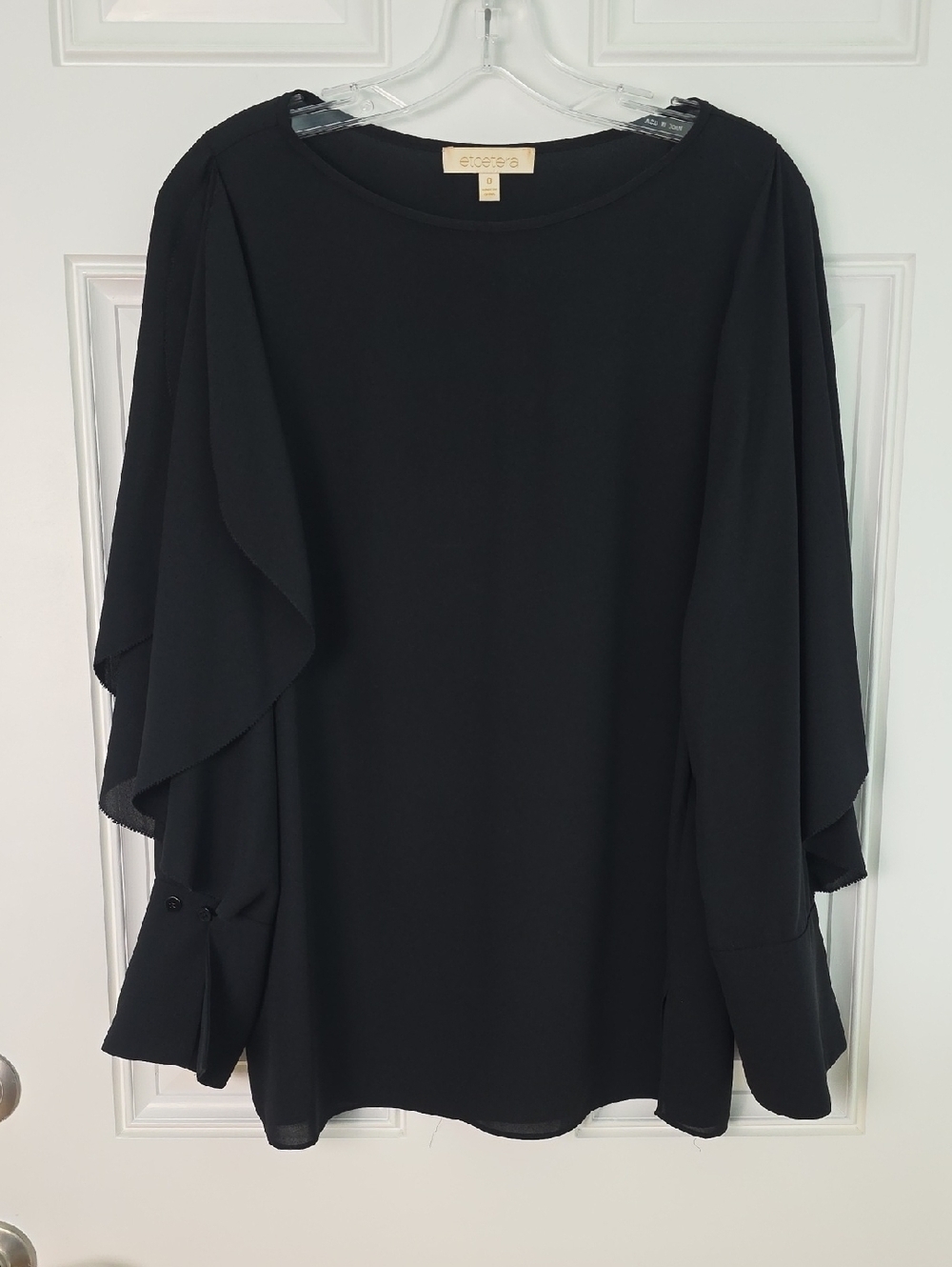 Etcetera Black Flowing Open Sleeve Blouse.  Size 8